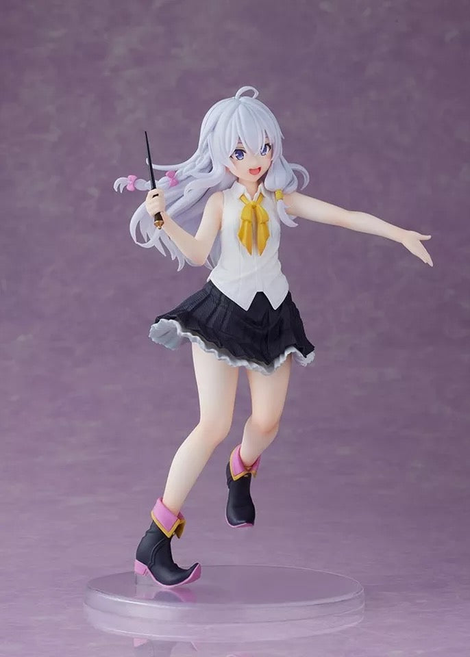 Figura de bruja maravillada