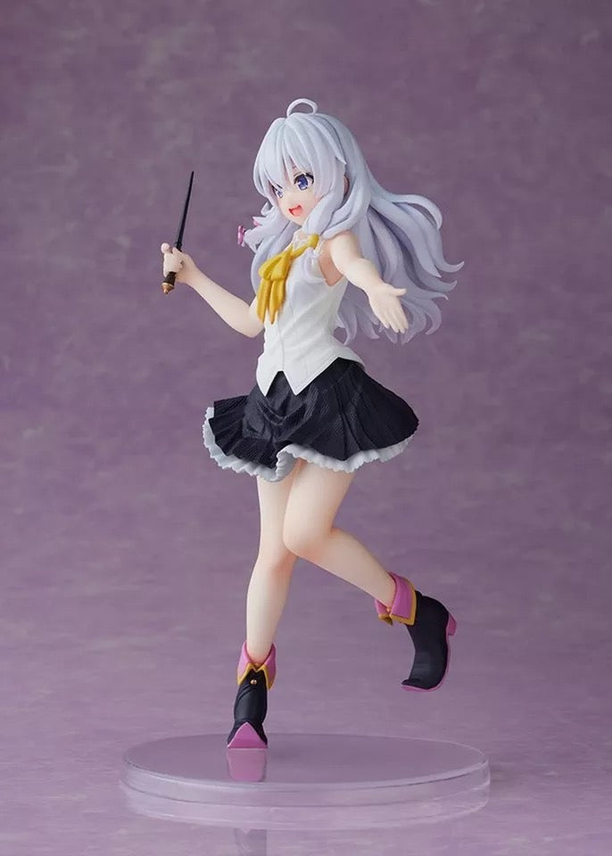Figura de bruja maravillada