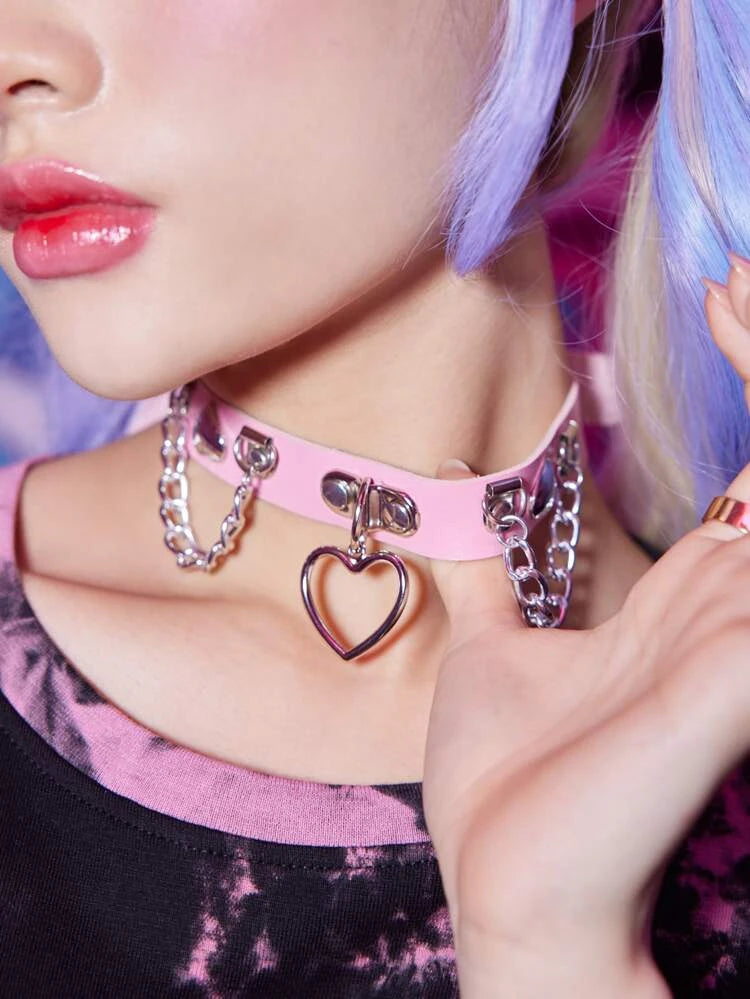 Gargantilla de cadena y corazón de anime