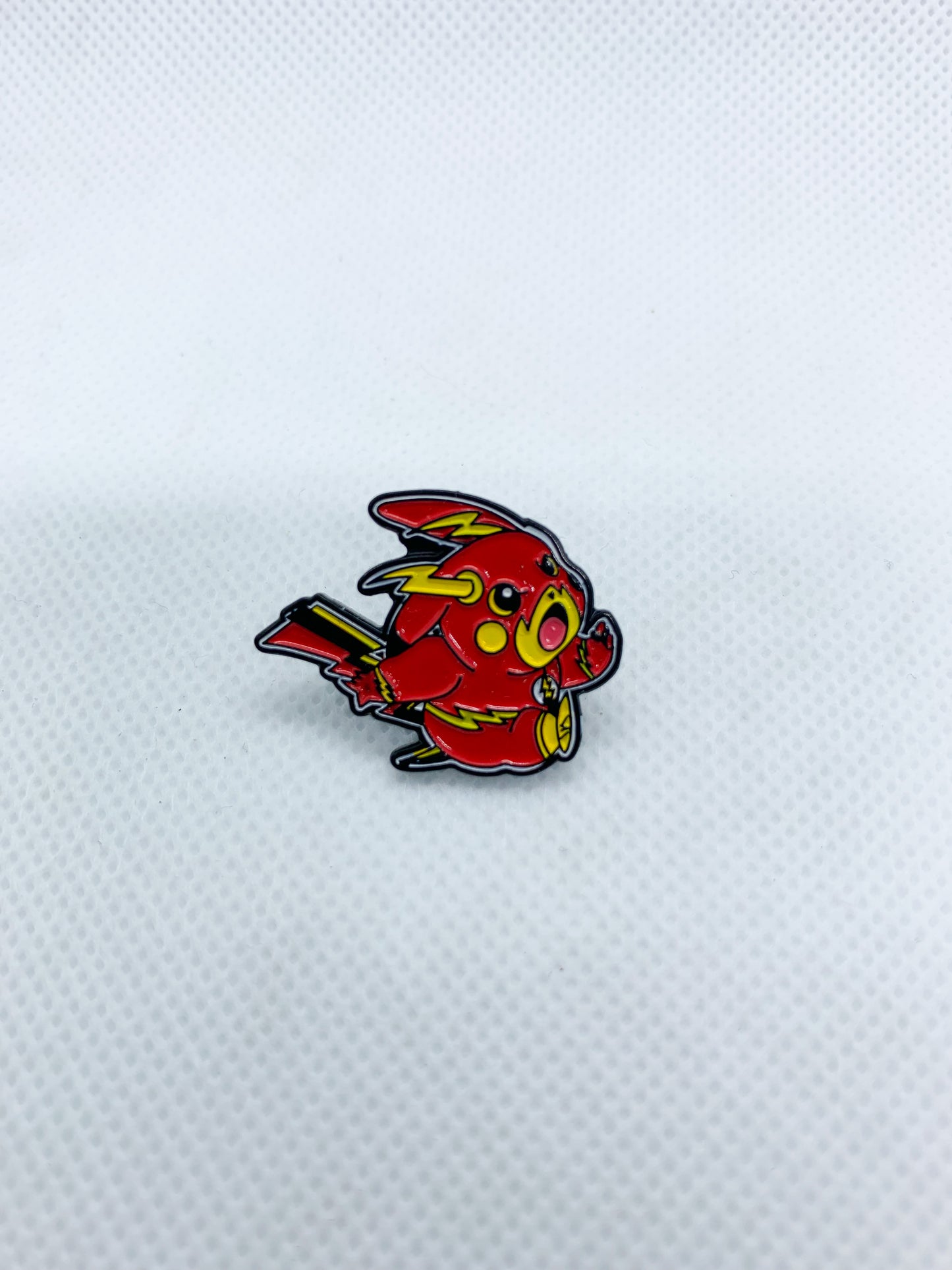 Alfileres / Broche de Pikachu