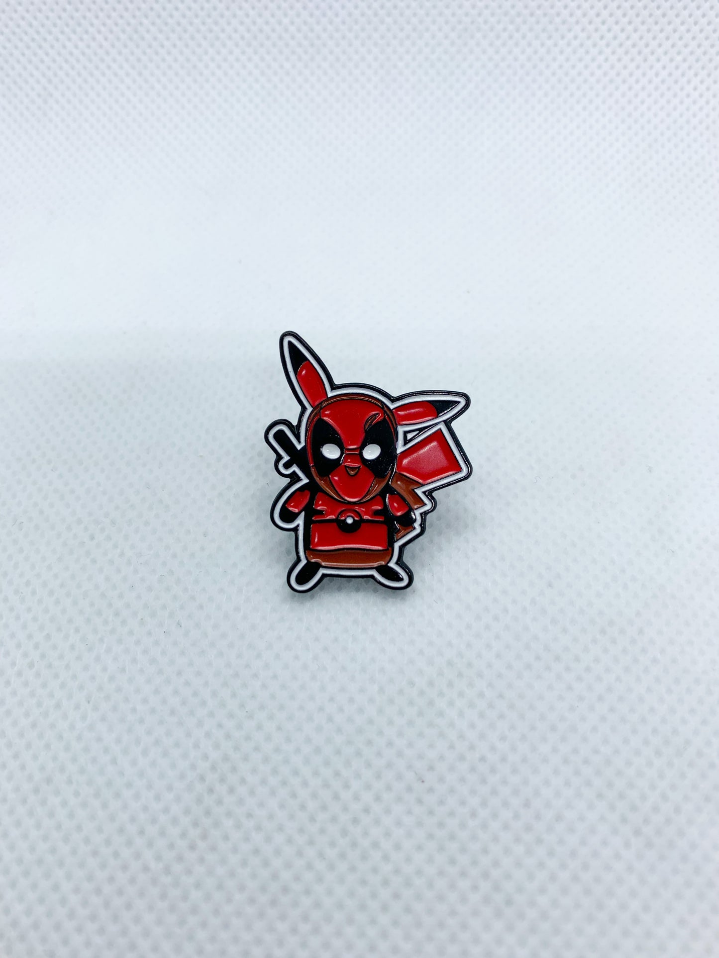 Alfileres / Broche de Pikachu