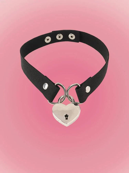 Heart Lock Choker